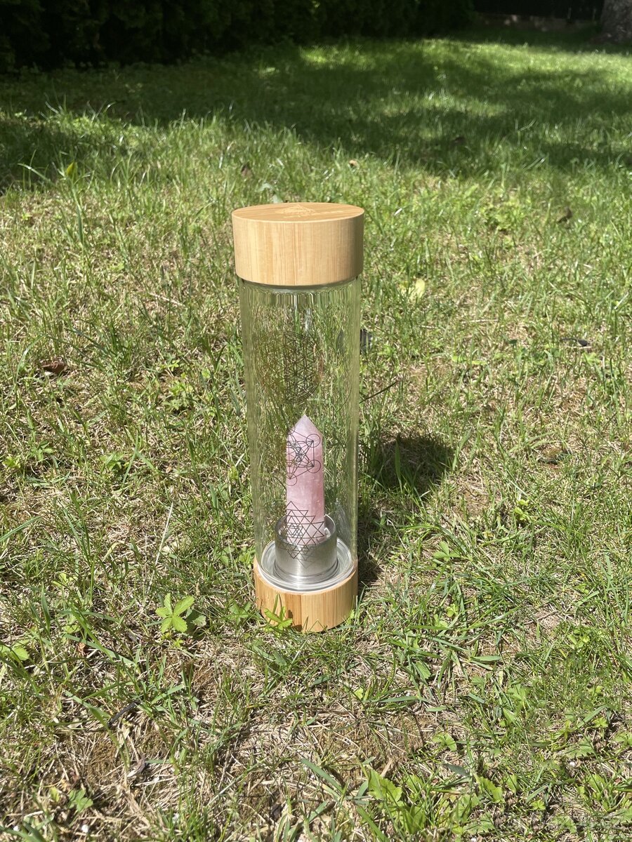 Láhev s růženínem - 2