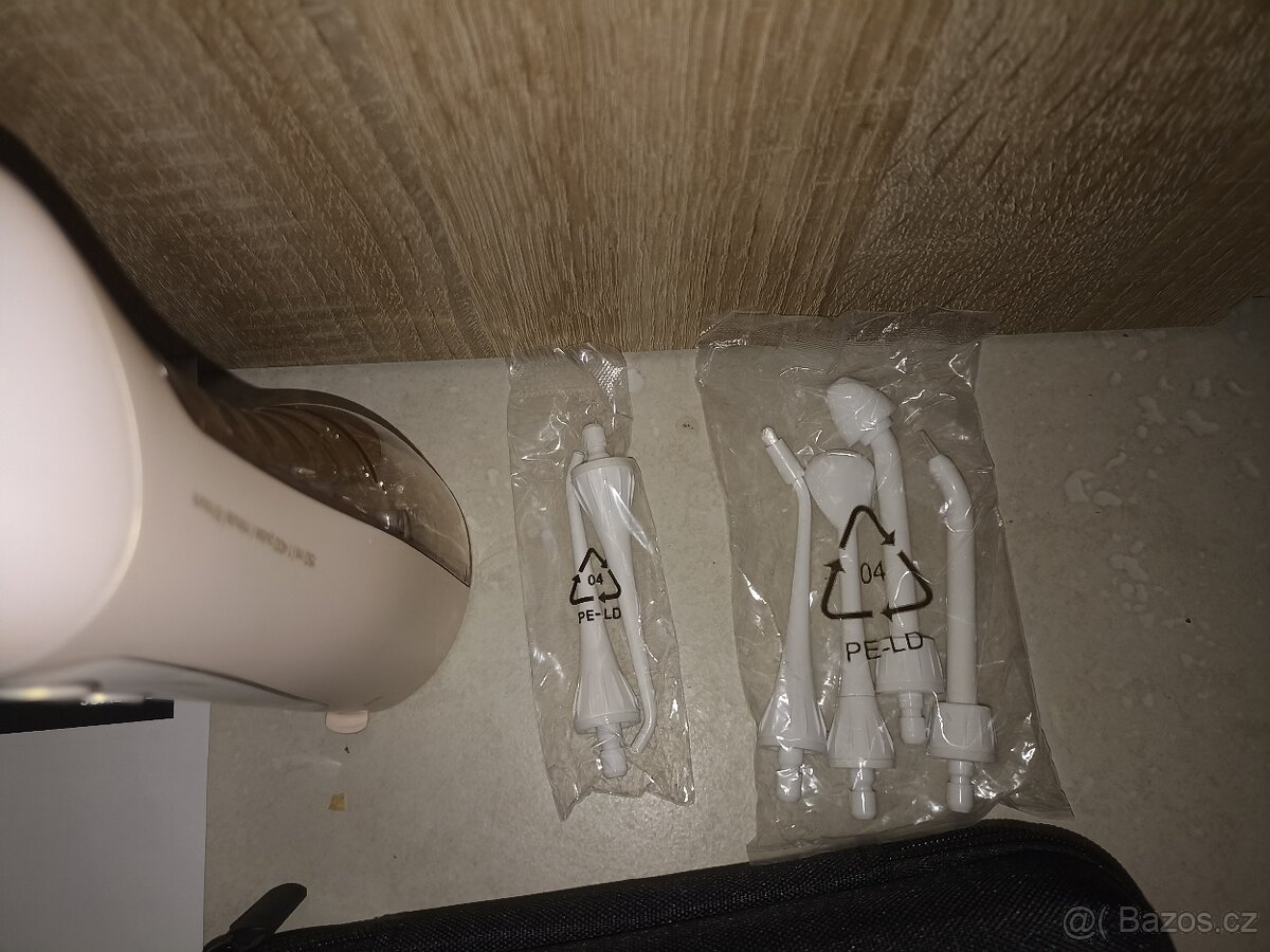 Elektrická ústní sprcha SENCOR SOI 1211GD - 2