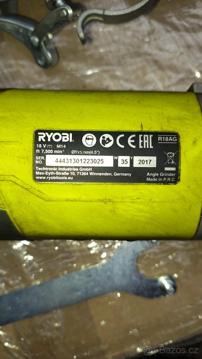 Akumulátorová vrtačka a flexa Ryobi One+ 18V - 2