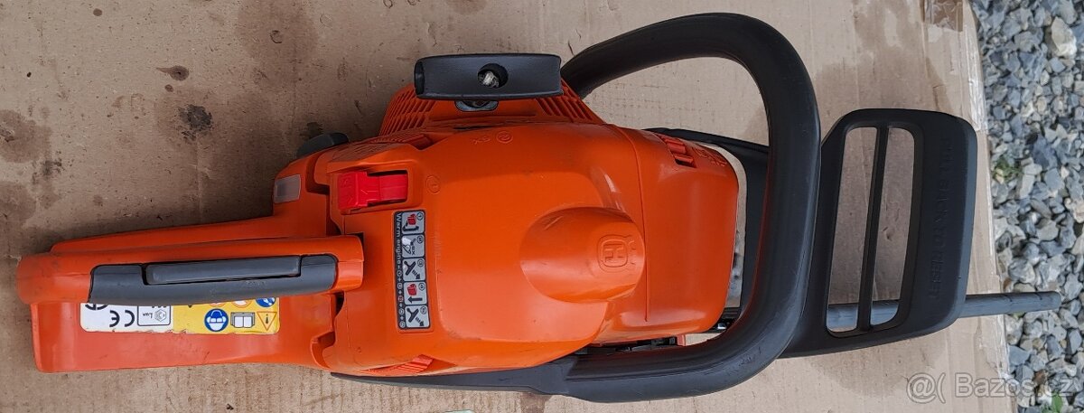 Husqvarna 440 motorova pila zaruce - 2