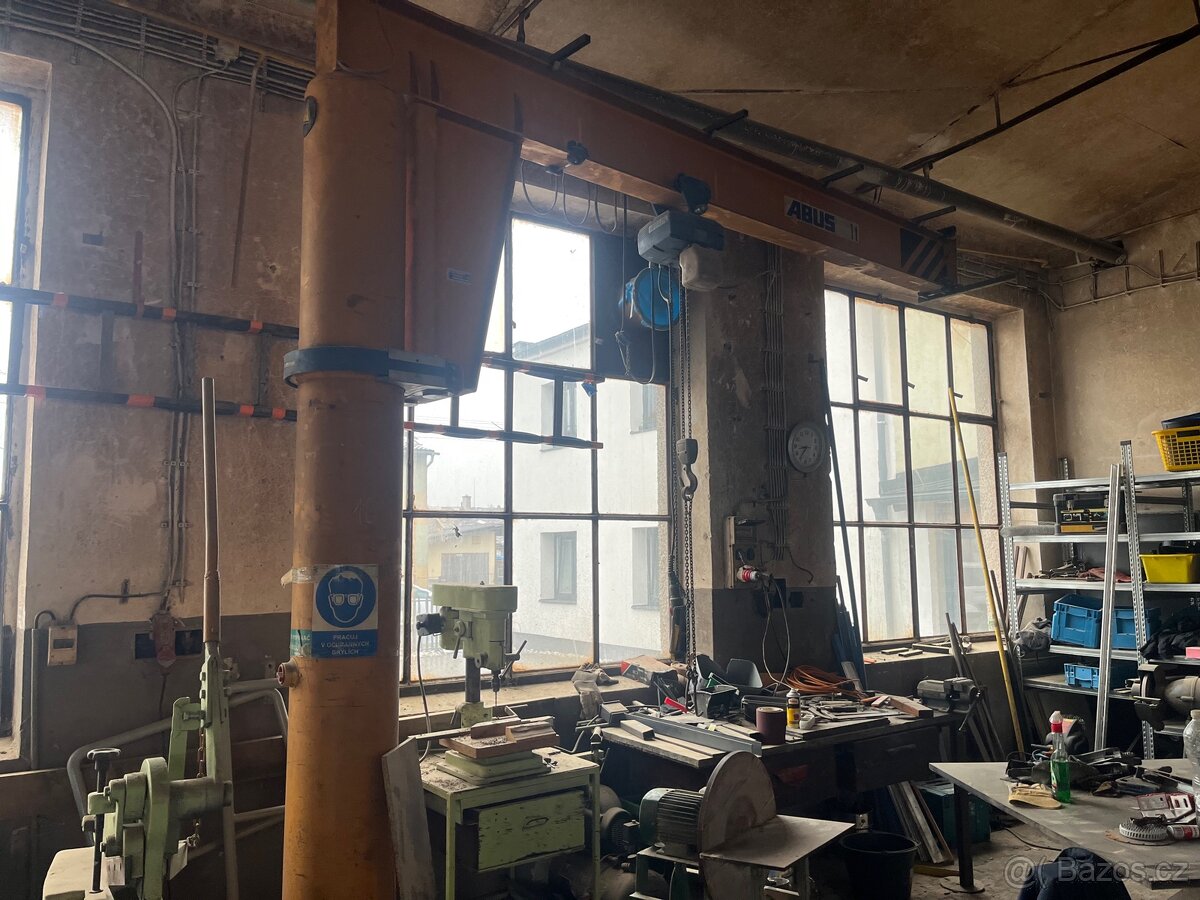 Sloupový jeřáb - 2