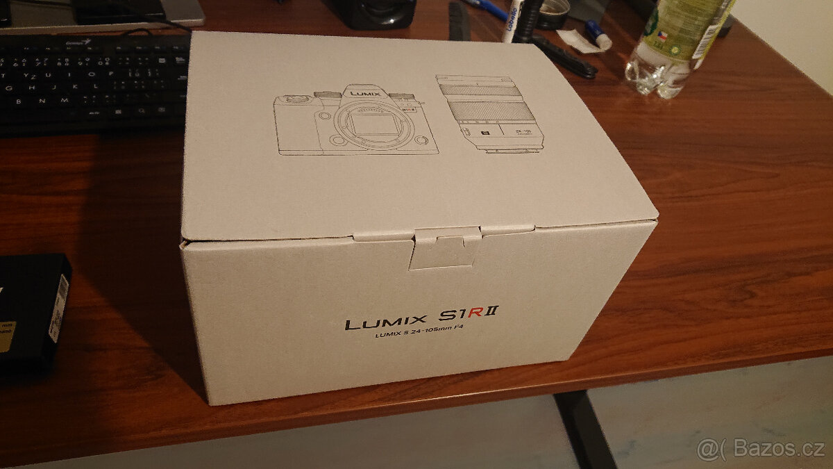 OM-system, Peak Design, Sony - 2