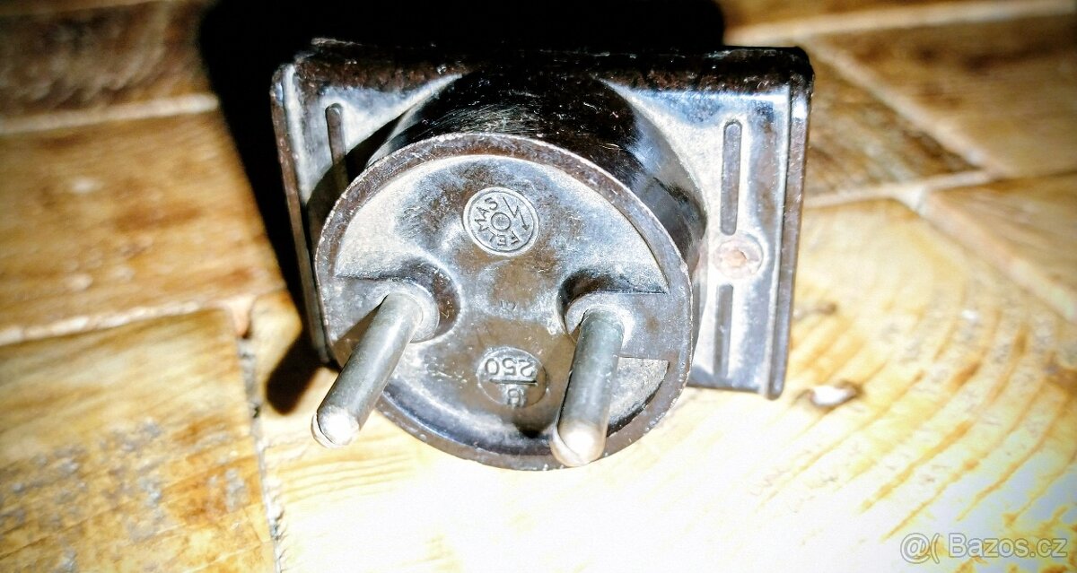 Bakelitová rozbočka D. R. P. - 2