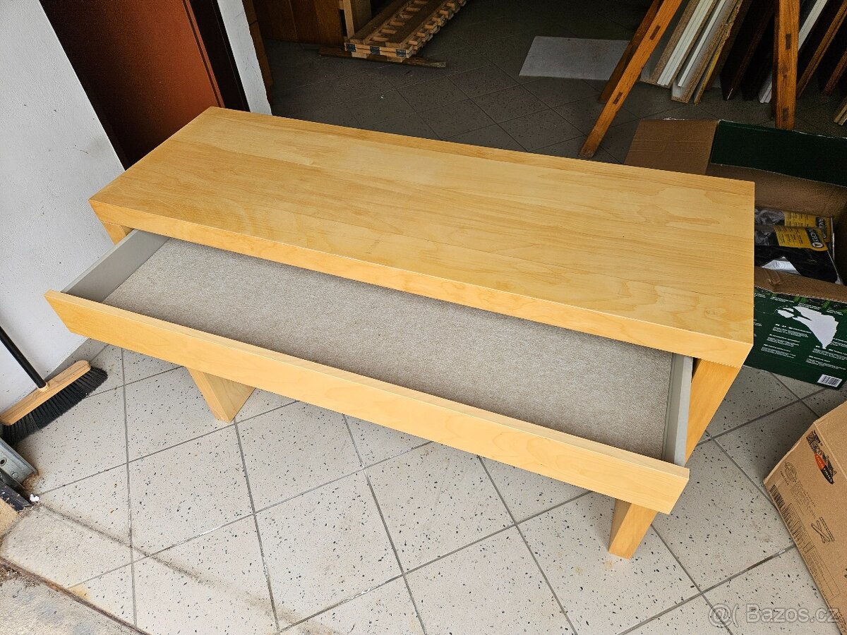 Kosmetický stolek IKEA - 2