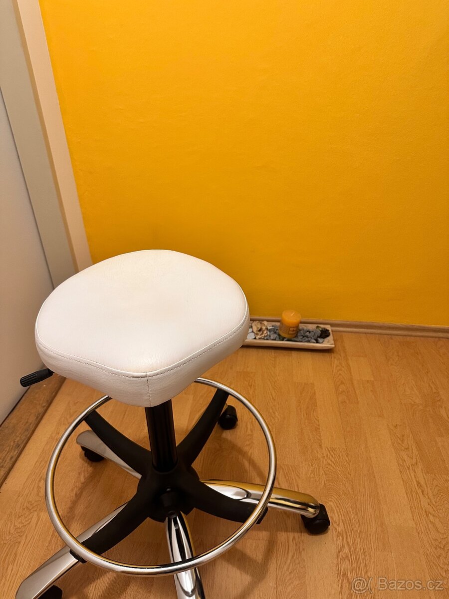 Kosmetická židle - 2