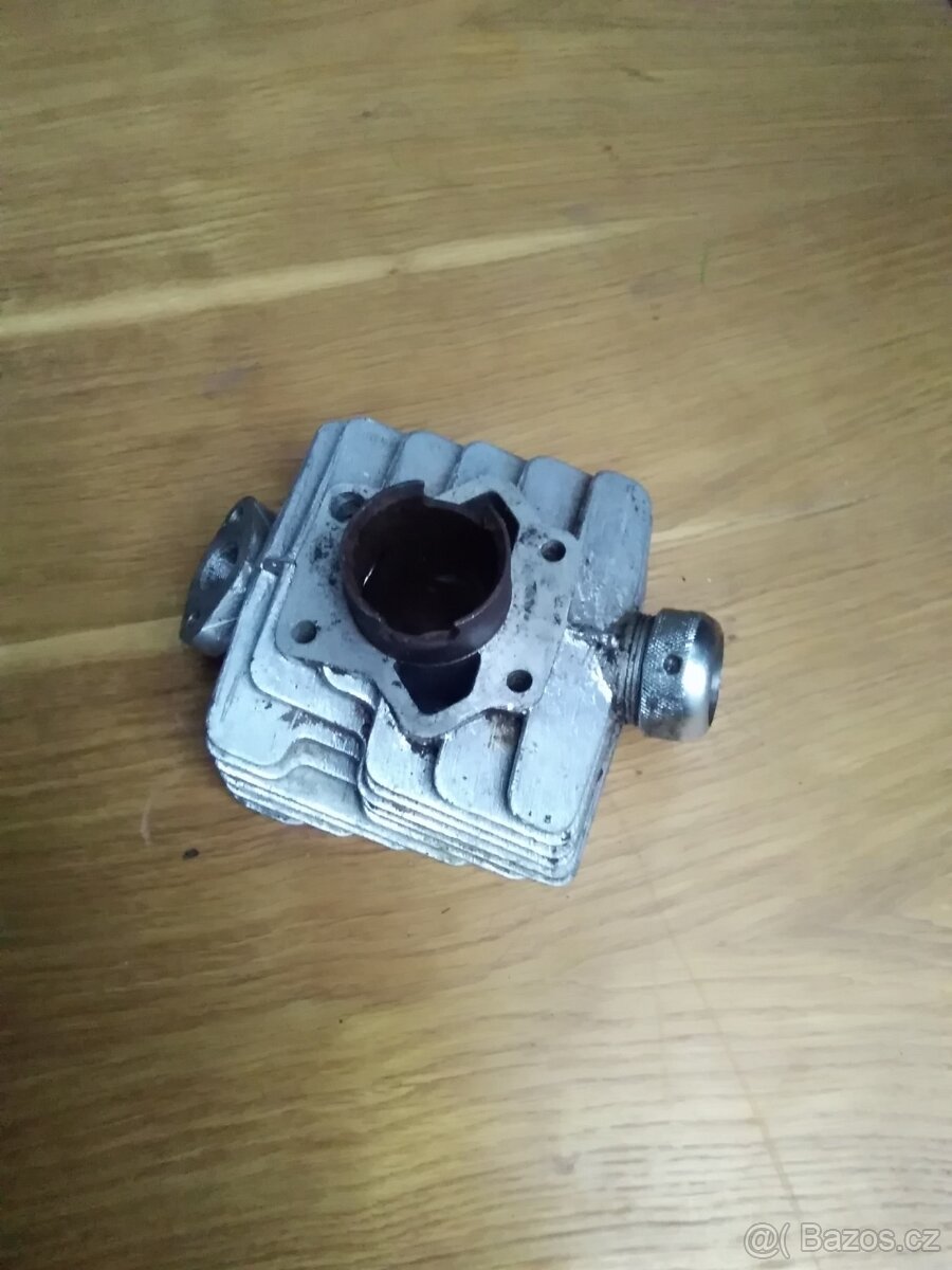 Predám valec na moped skuter - 2