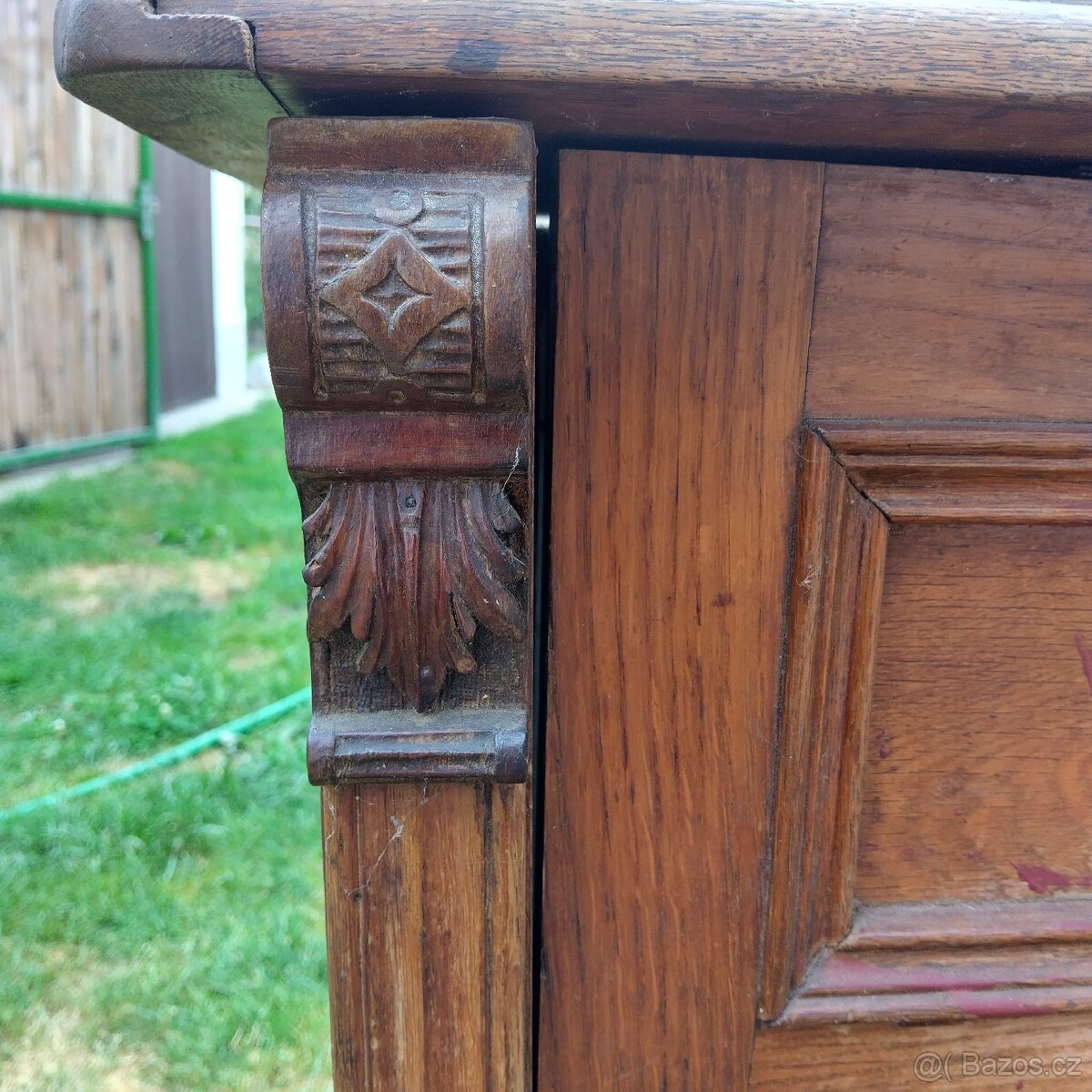 Starožitná skříňka - 2