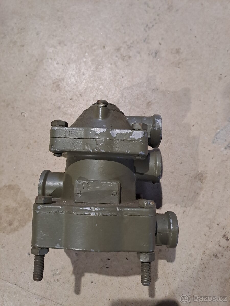 Dvouokruhový brdič - 2