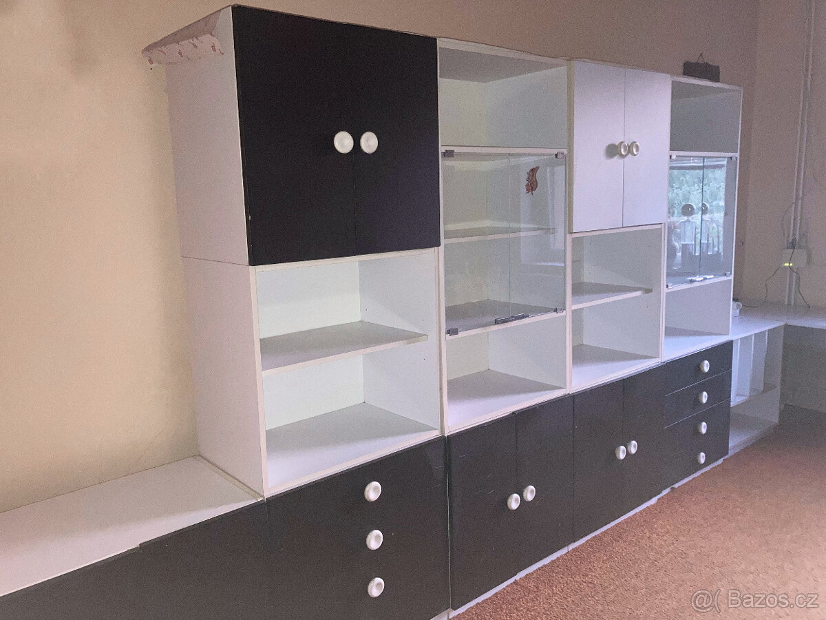 PRODÁM SKŘÍŇKY do dětského pokoje - 2