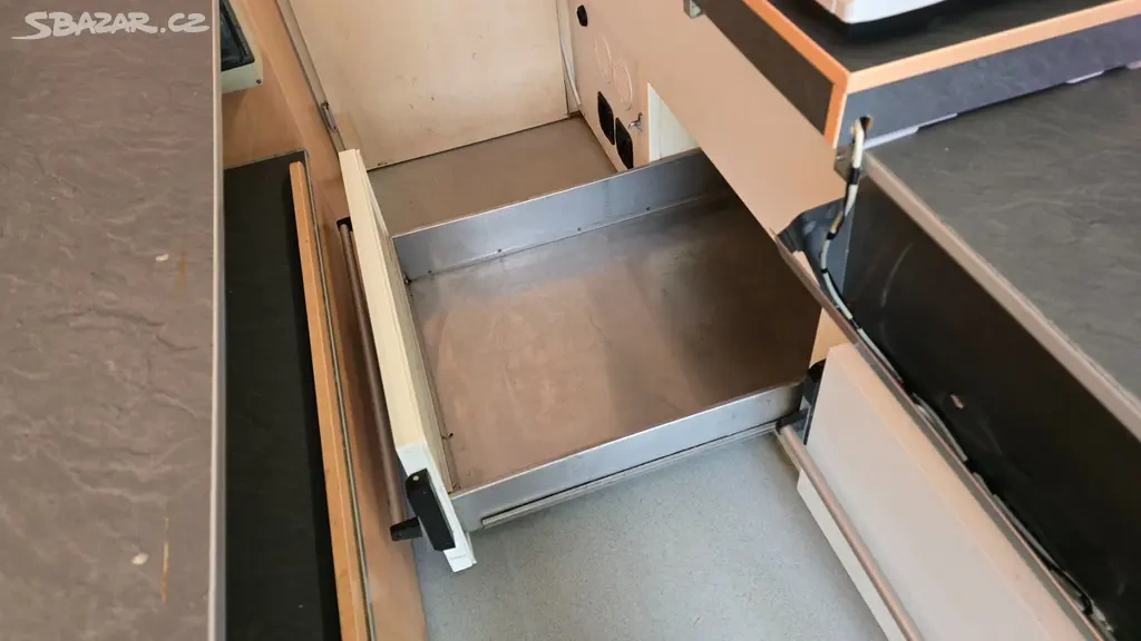 Pojízdná prodejna maso,uzeniny Renault Master - 2