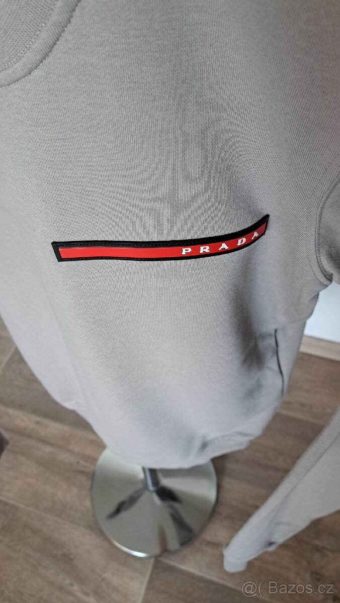 Krásná pánská mikina Prada - 2