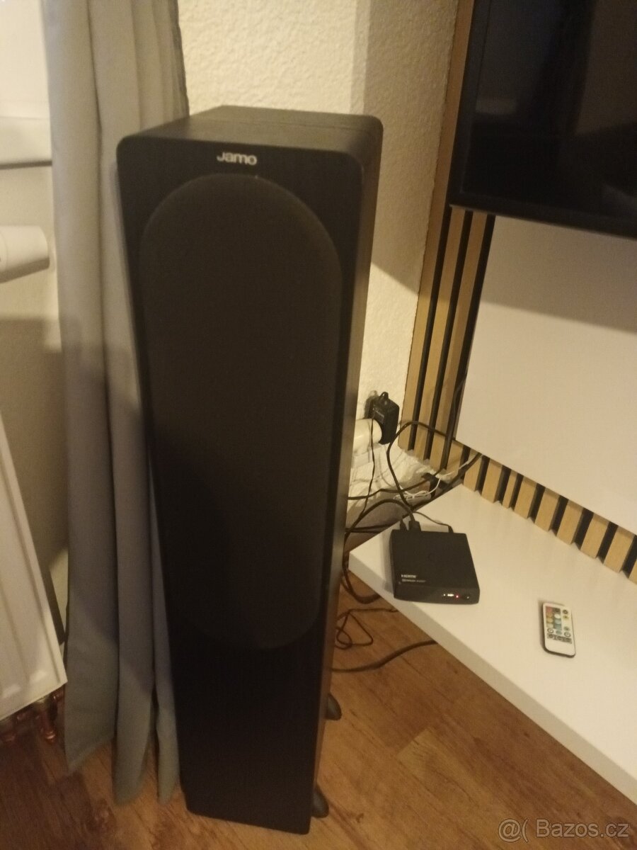 Prodám gramofon včetně zesilovače a beden - 2