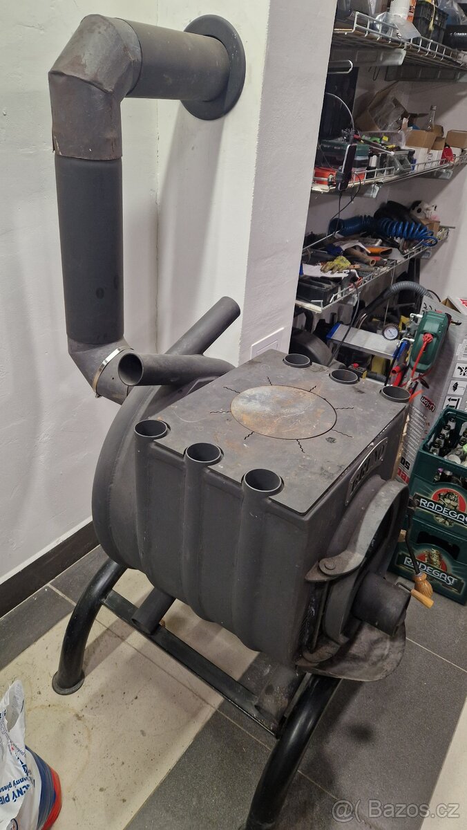 Teplovzdušné kamna Bruno s varnou deskou - 2