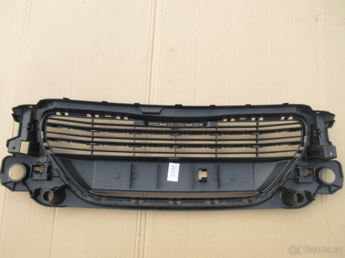 Peugeot 301 přední mřížka 9676946780 - 2