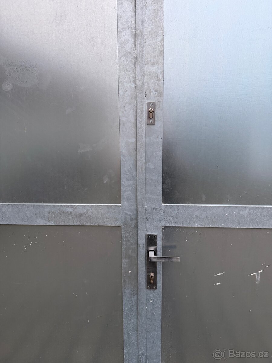 Garáž/sklad Veltrusy 21m2 - 2