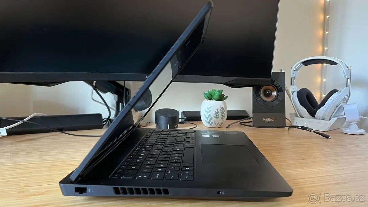 Herní notebook HP Omen RTX 4090 - 2