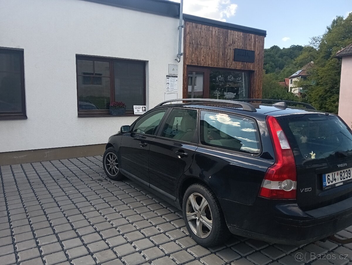 Volvo V50 2.0d díly - 2