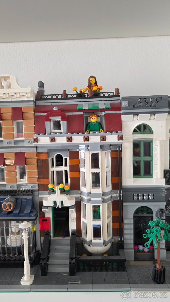 Lego 10218 Pet Shop - 2