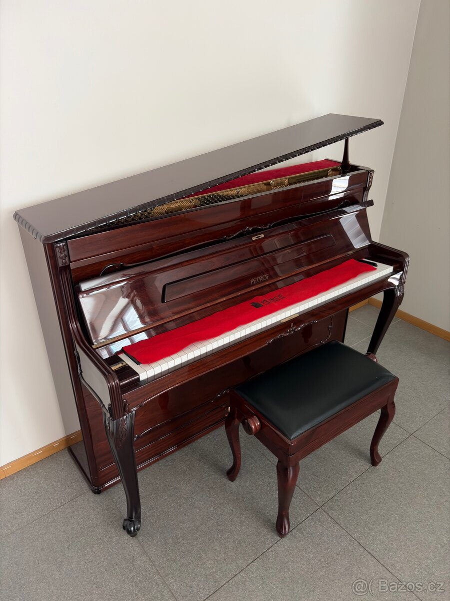 Klavír PETROF - 2