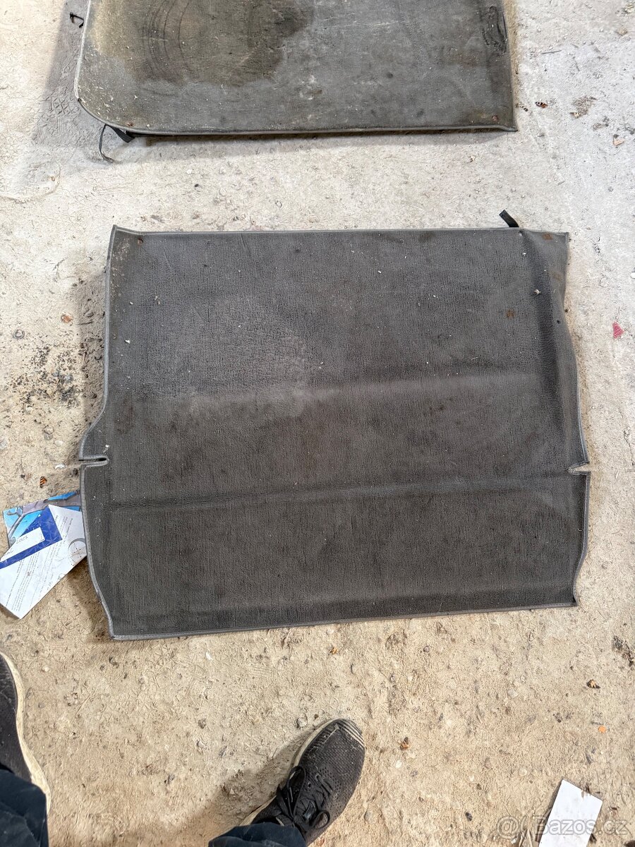 E30 - podlaha kufru - Touring - 2