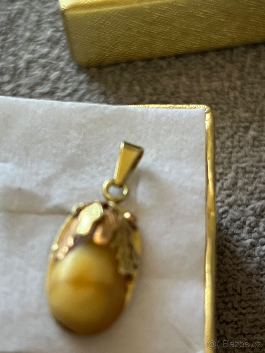 Zlatá sada naušnice,prsten a přívěsek - 2