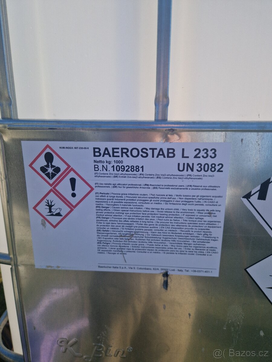 IBC kontejner 1000l s kohoutem - 2