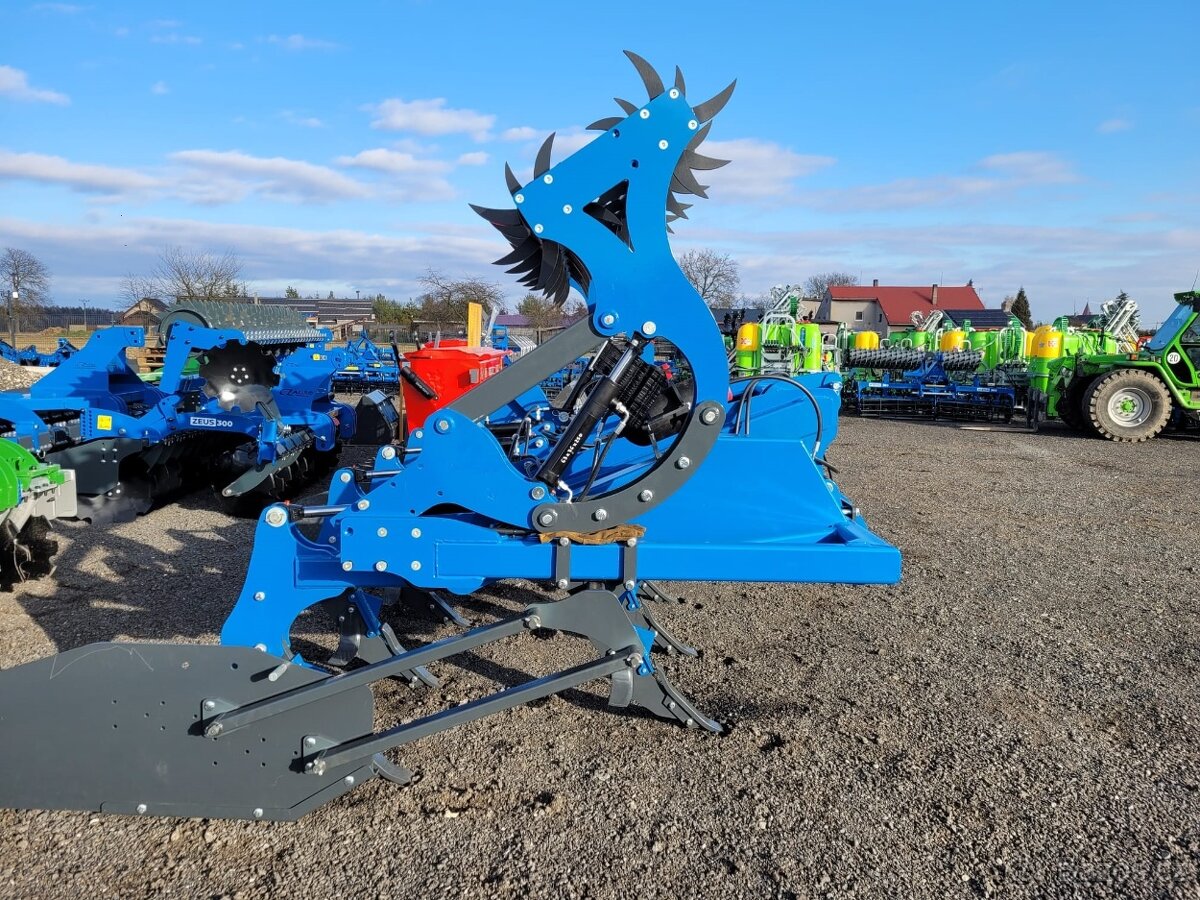 Dlátový pluh CZAGRO PD 300 H - 2