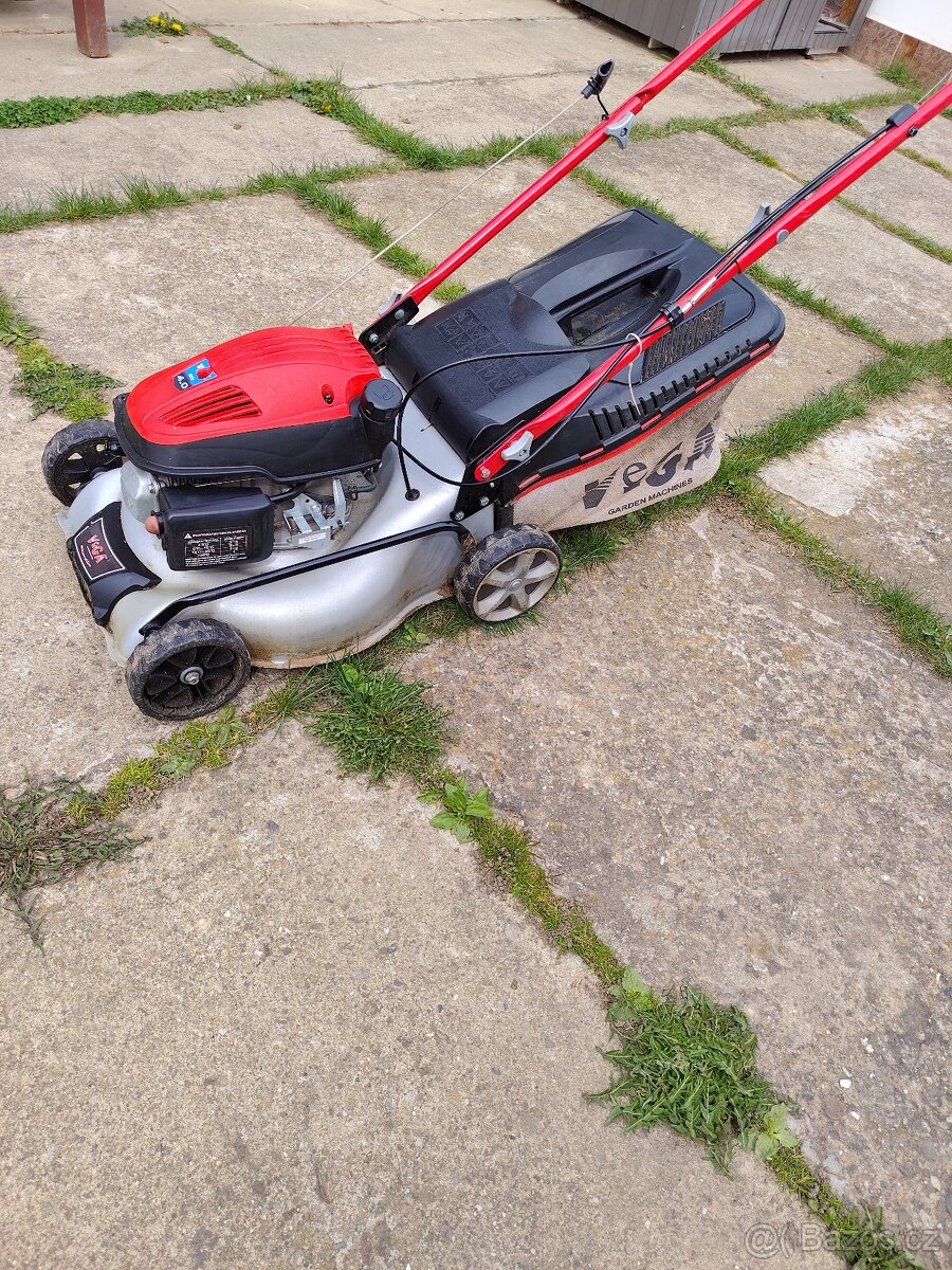 Benzínová sekačka Vega - 2