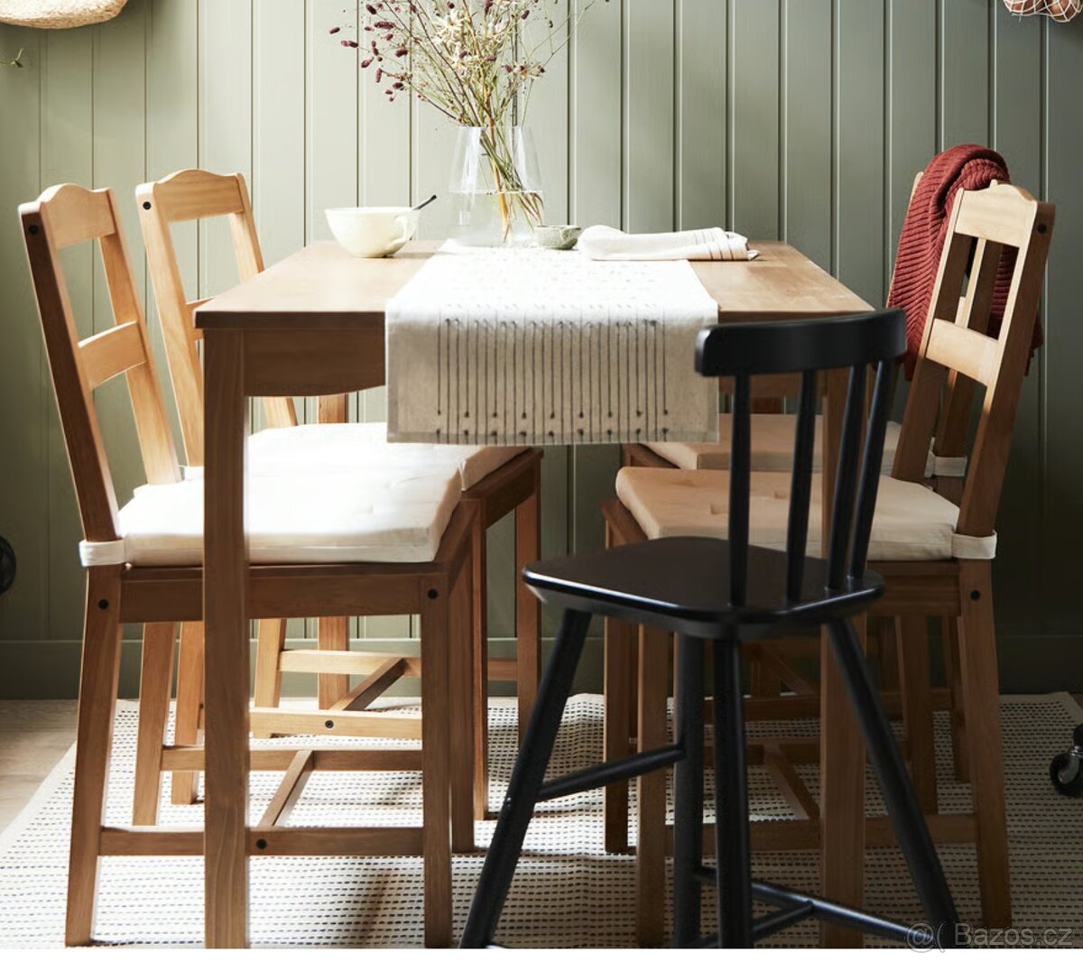 Prodám jídelní stůl a židle - 2