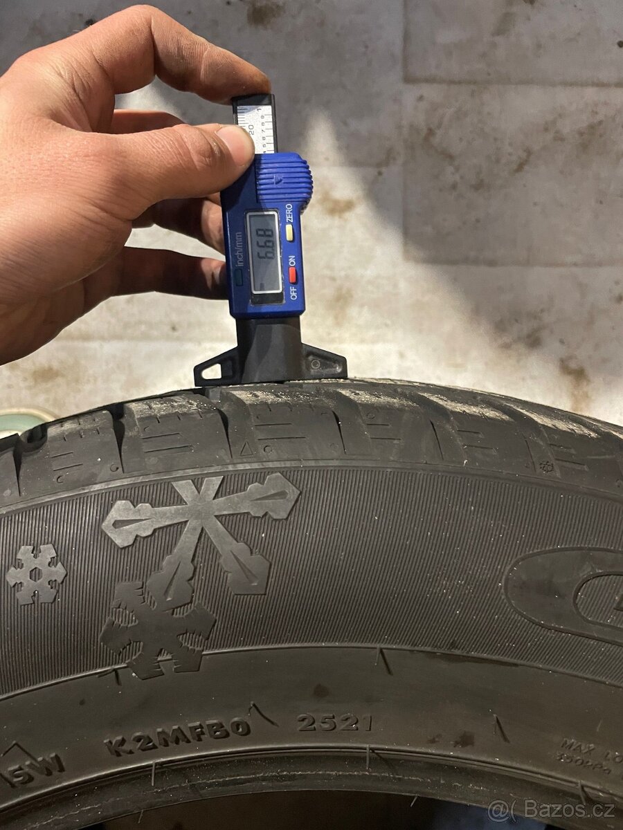 Zimní pneumatiky 215/65r17 - 2