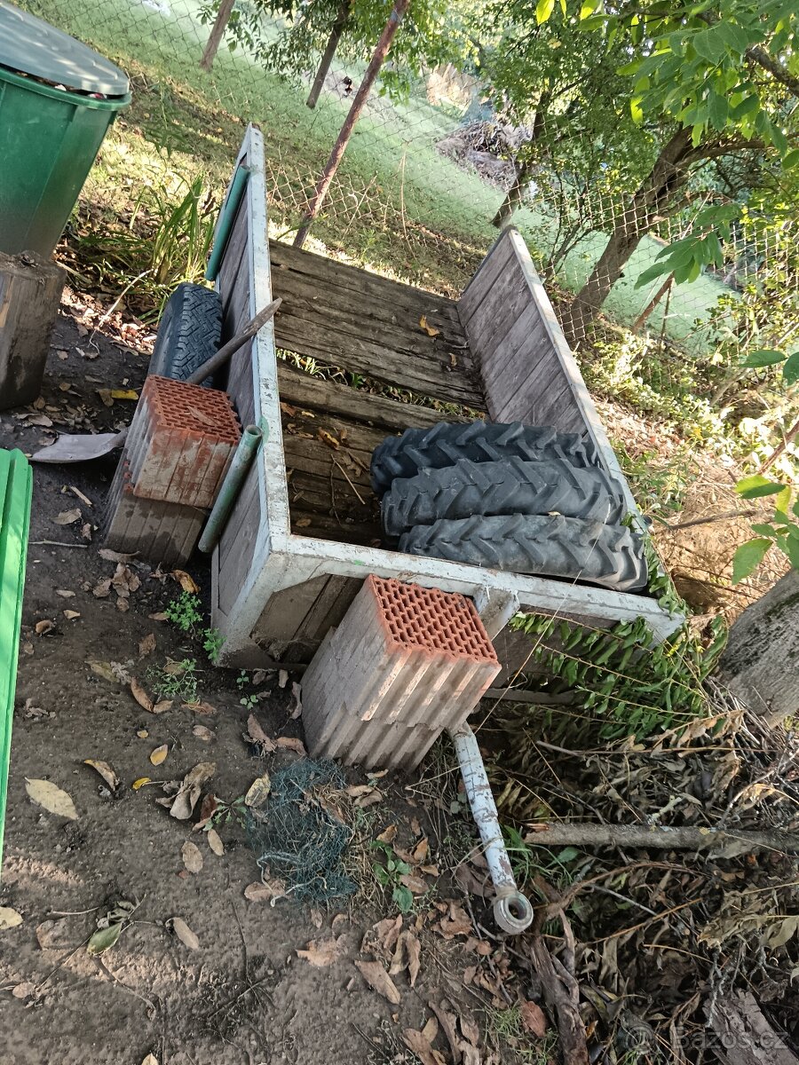 Dvoukola vlečka - 2