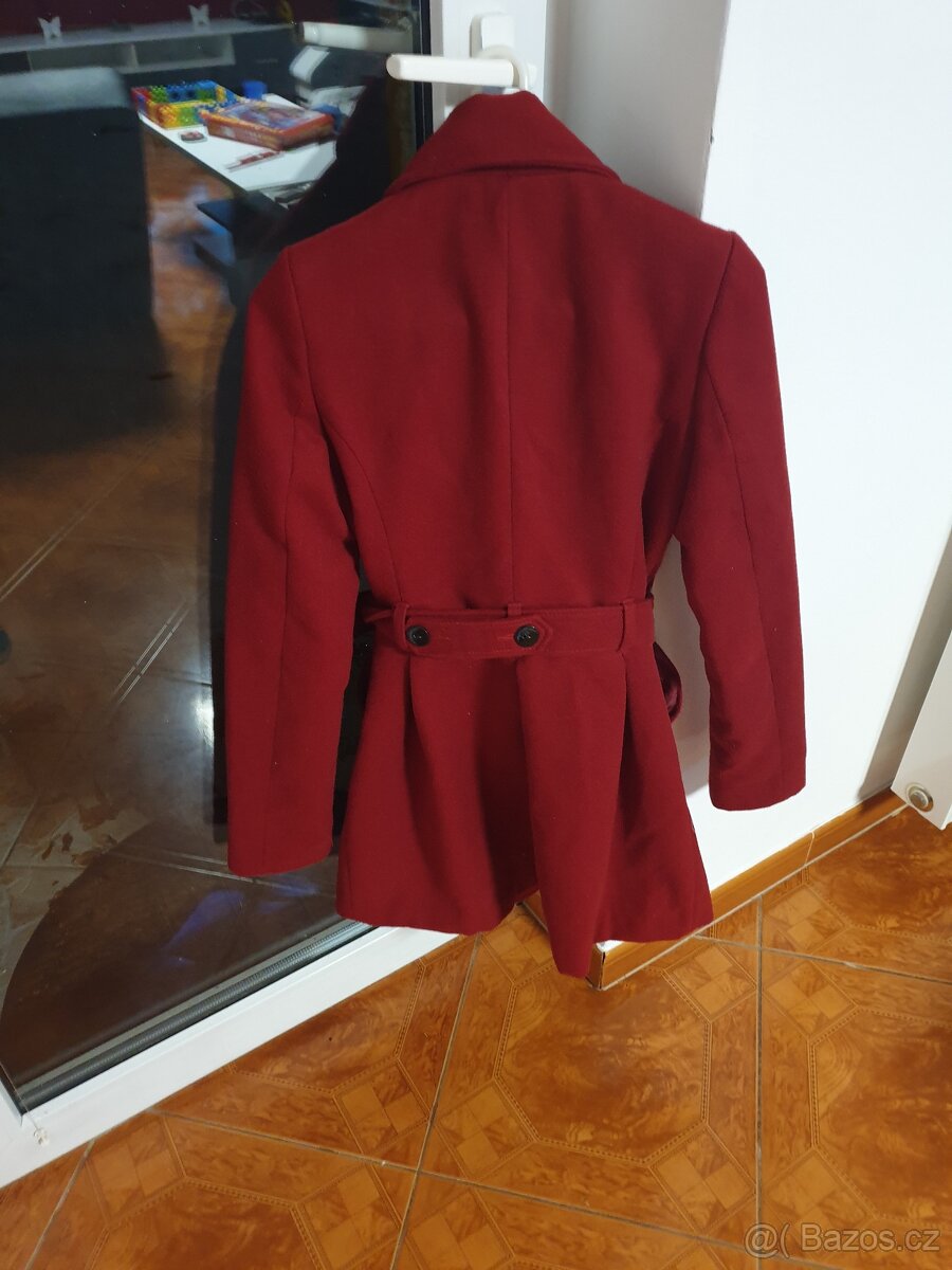 Zimní kabát zn. Orsay, vel. 36 - 2