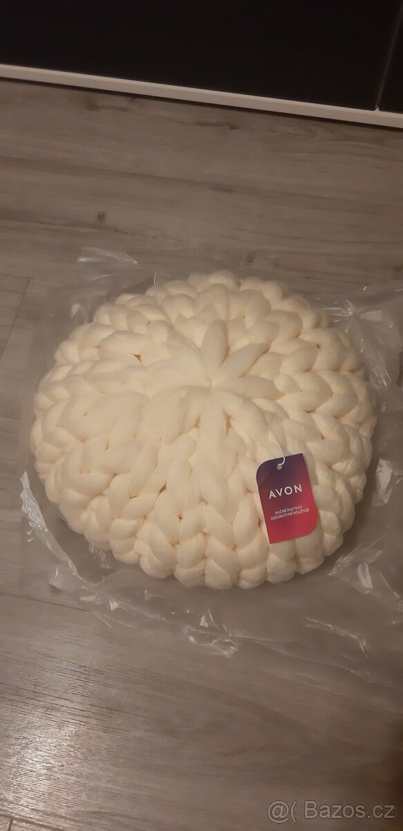 Luxusní měkkoučký ručně pletený polštář - nový - 2