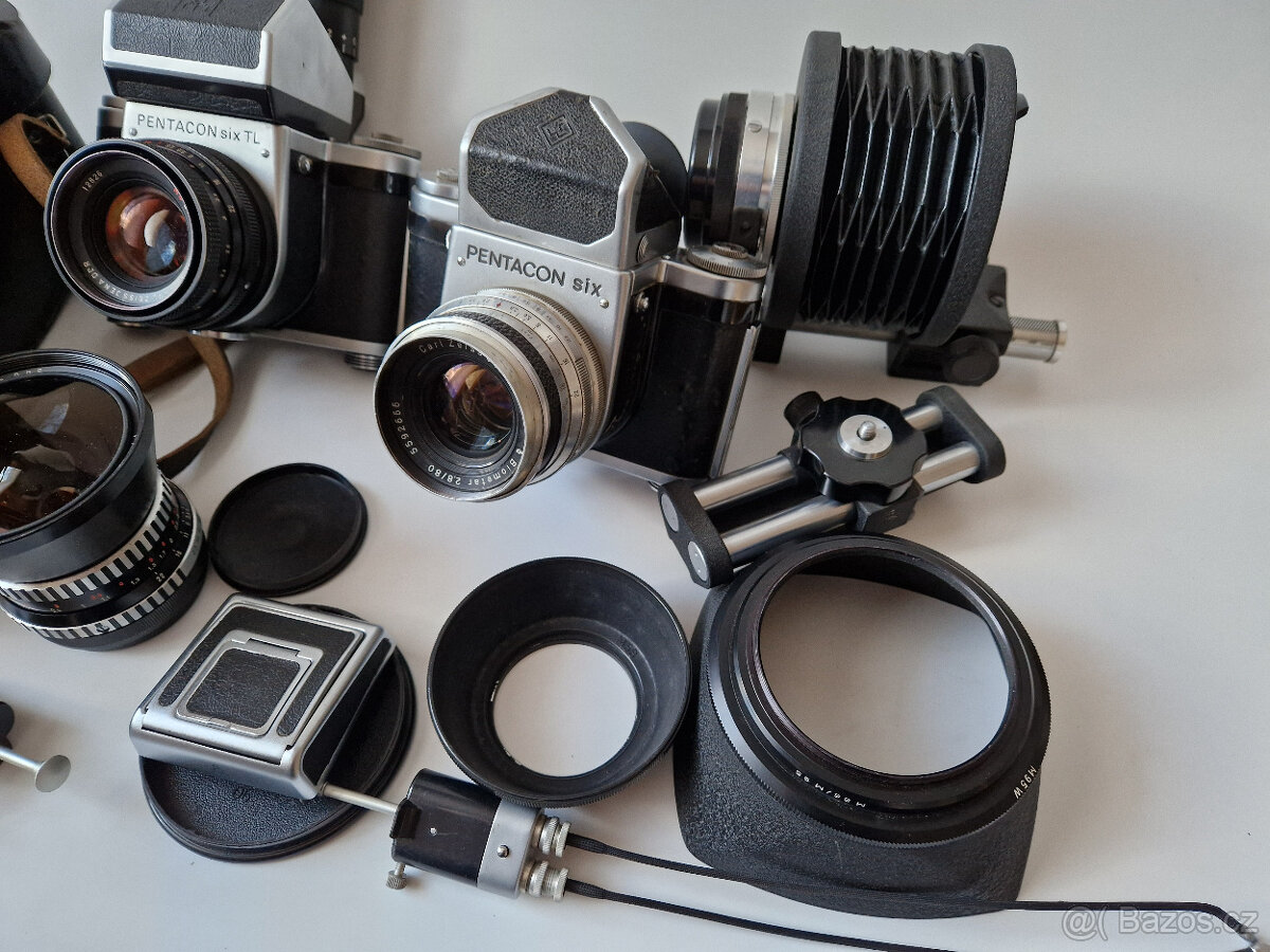 Starý fotoaparát Pentacon Six TL + příslušenství - 2