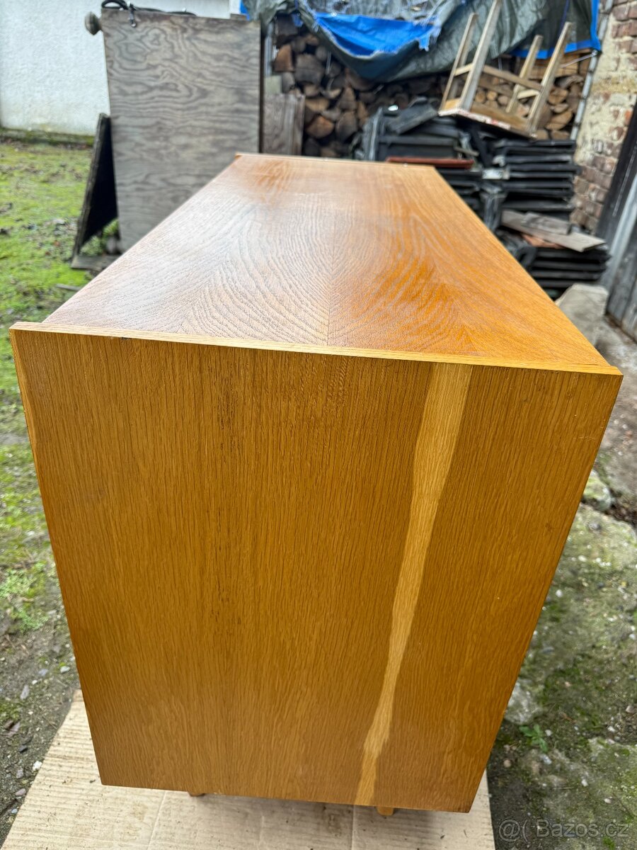 KOMODA JIROUTEK. - 2