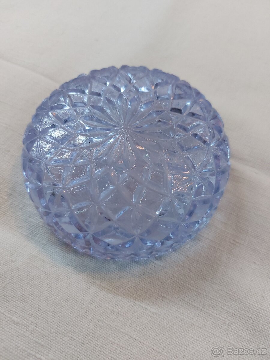 Sklenena misticka - 2