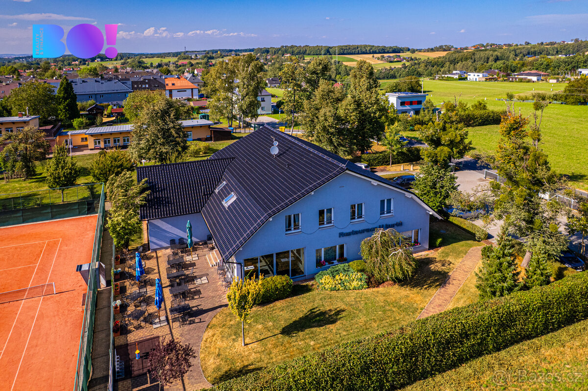 Prodej komerčního objektu s restaurací s 4 tenisovými kurty - 2