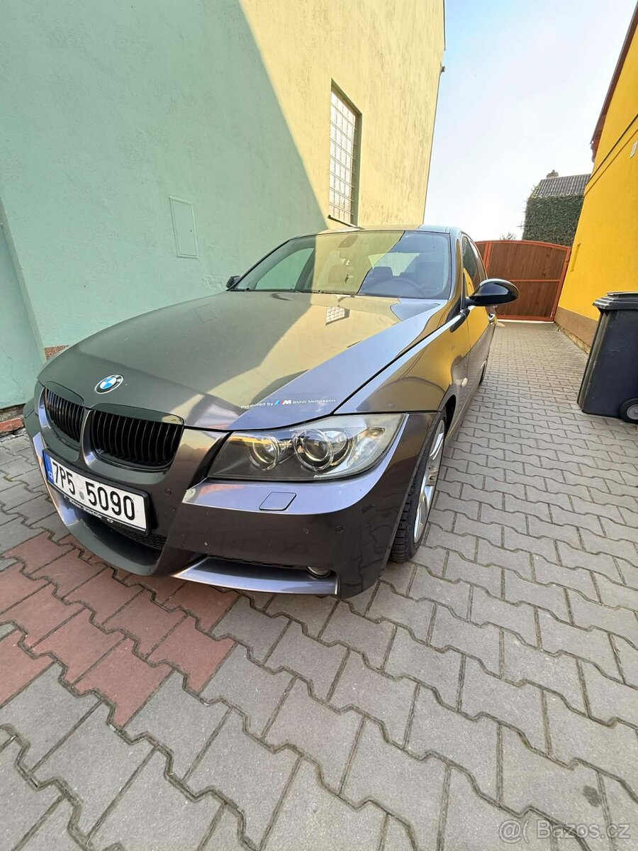 BMW e90 330i - 2