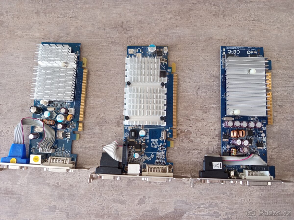 3X GRAFICKÁ KARTA - 2