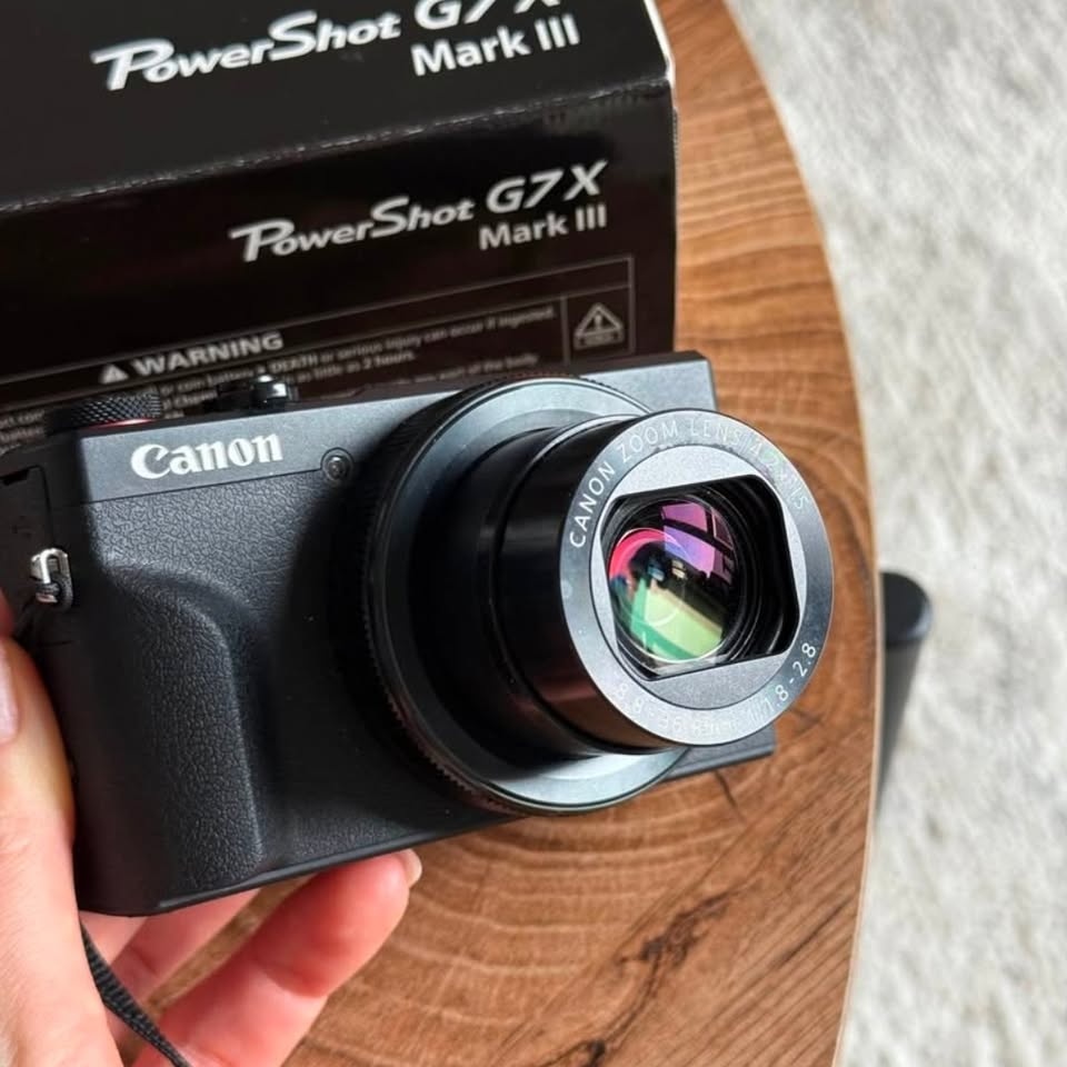 Canon Powershot G7x Mark III - 2