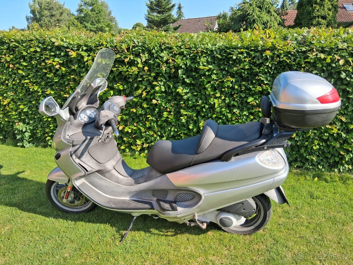 Piaggio X9 - 2