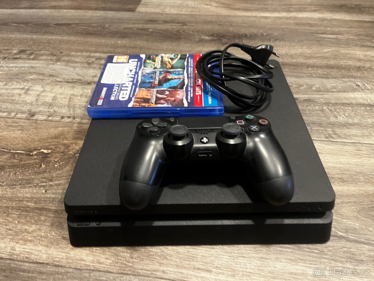 Prodám PS4 - 2