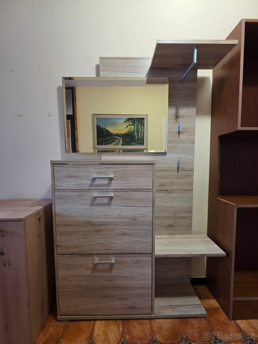 Předsíňová stěna - botník se zrcadlem a šuplíkem - 2