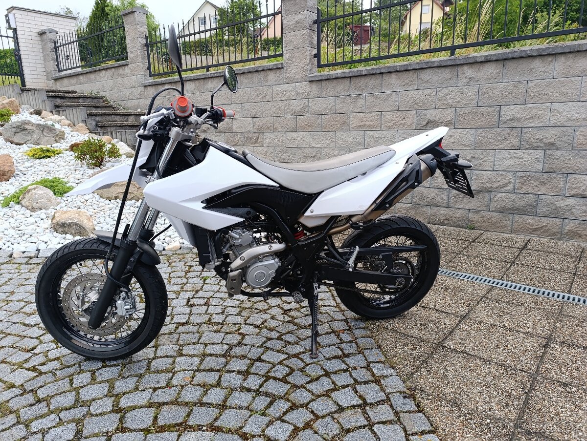 Yamaha WR125X