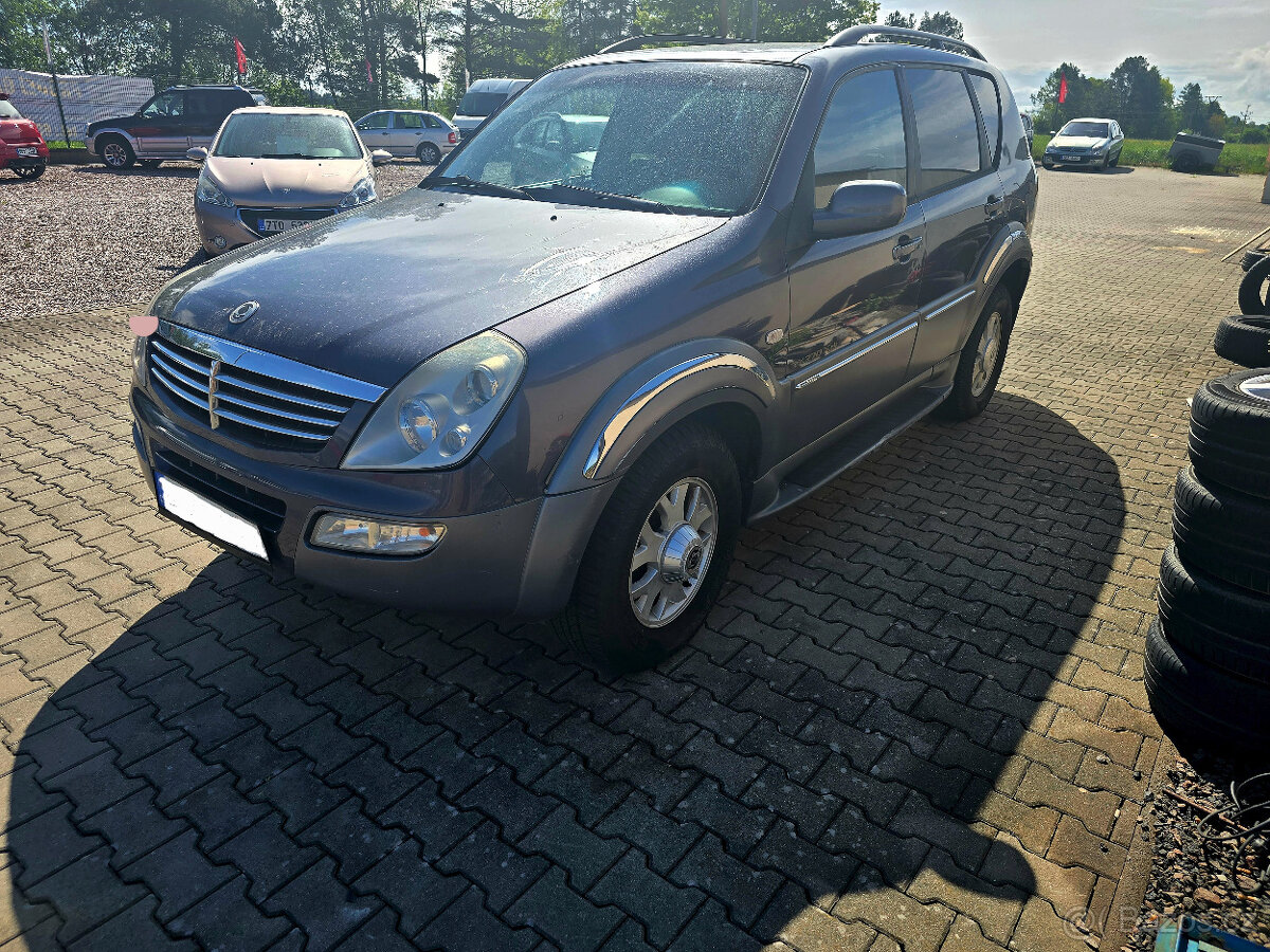 SsangYong Rexton 2.7 XDi 5V 121 kW 4X4 - 2