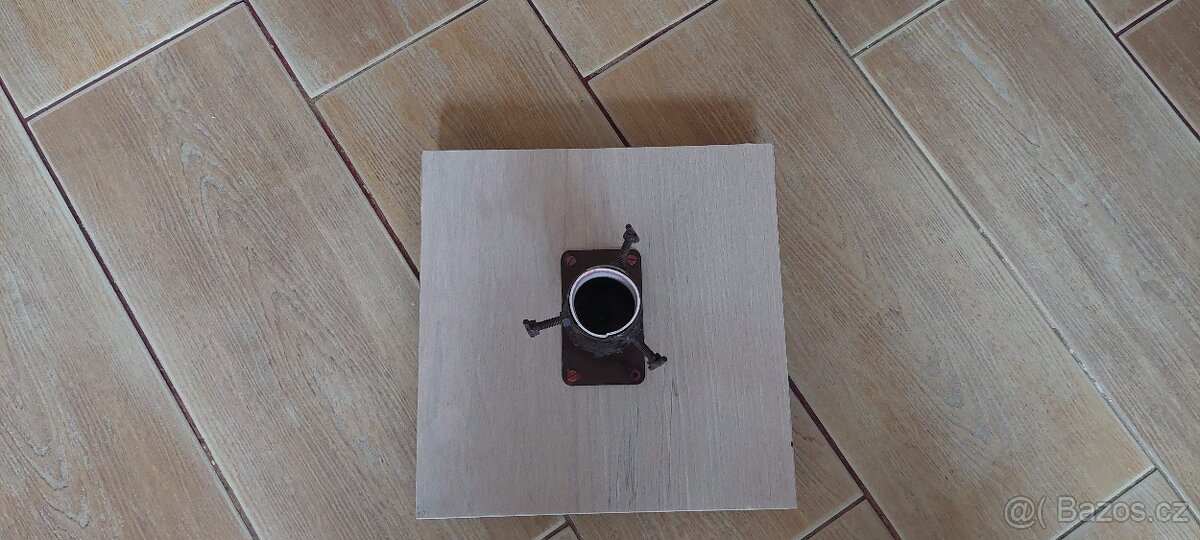 Stojan na vánoční stromeček - 2