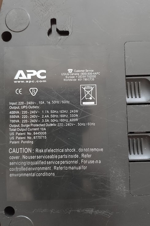 Záložní zdroj APC Back-UPS ES 550 - 2