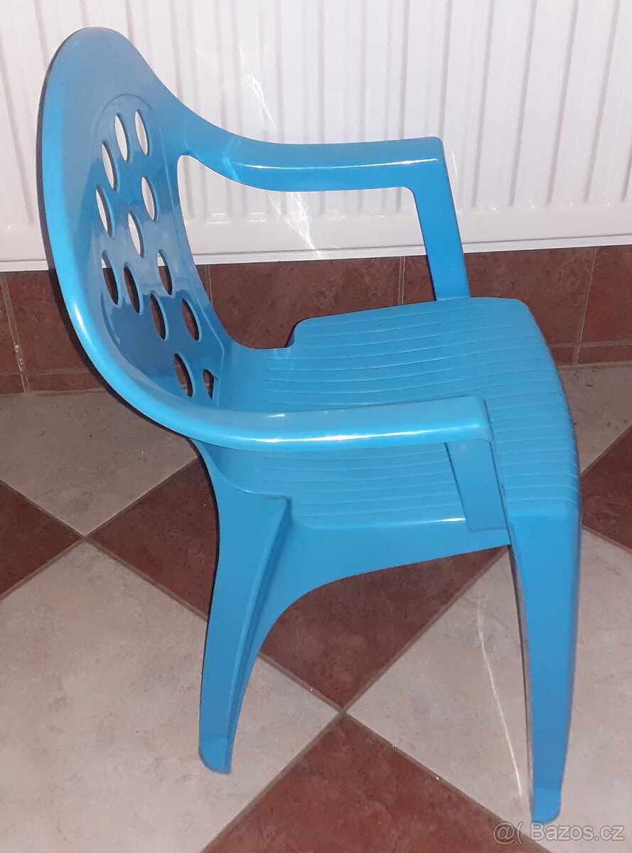 Dětská plastová židle - 2