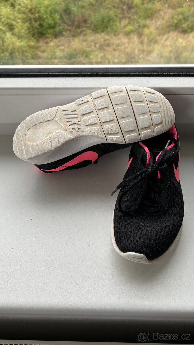 Sportovni boty Nike EU 36,5 - 2