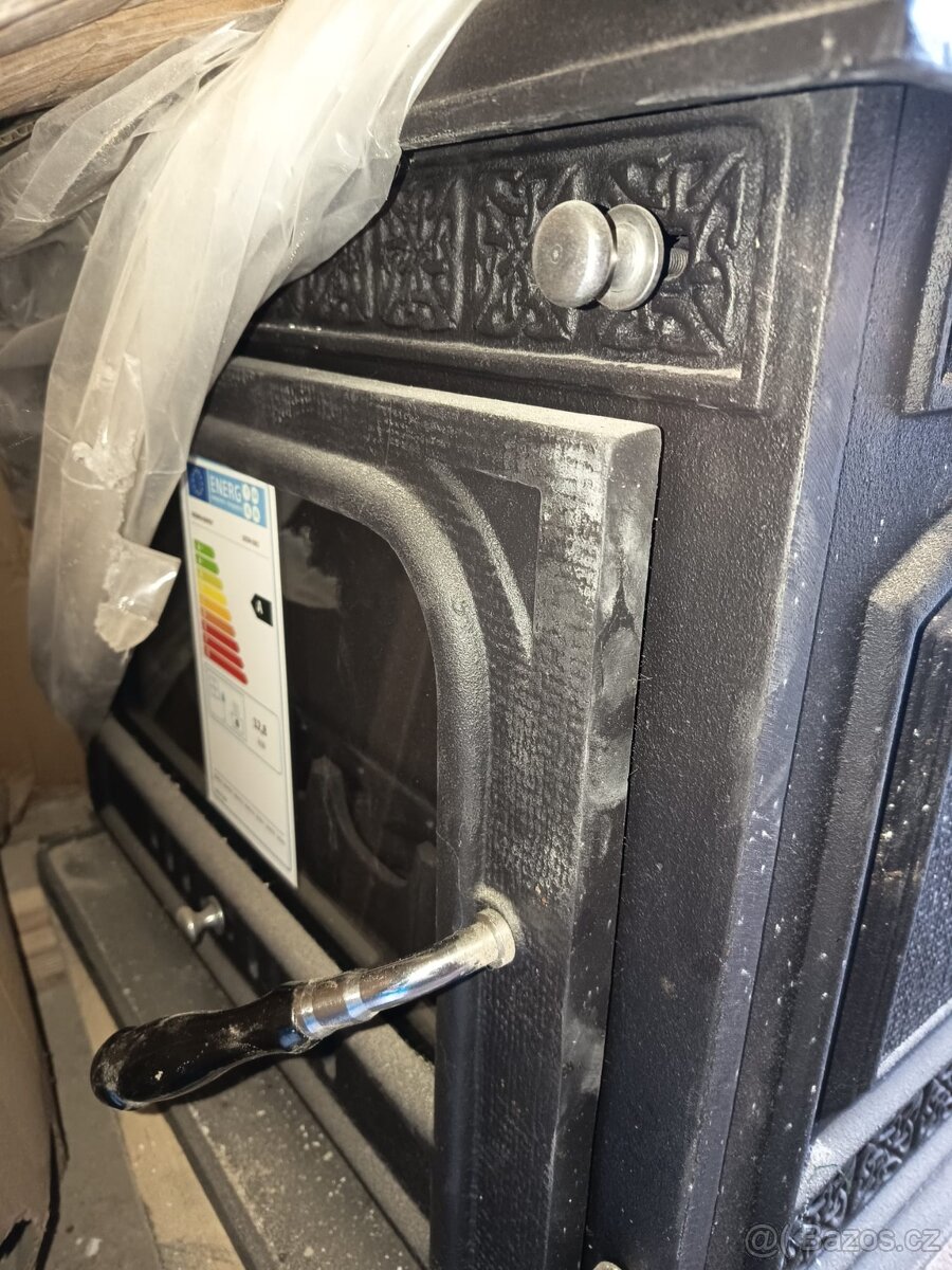 Kamna krbová litinová LEON EKO - nová nepoužitá - 2